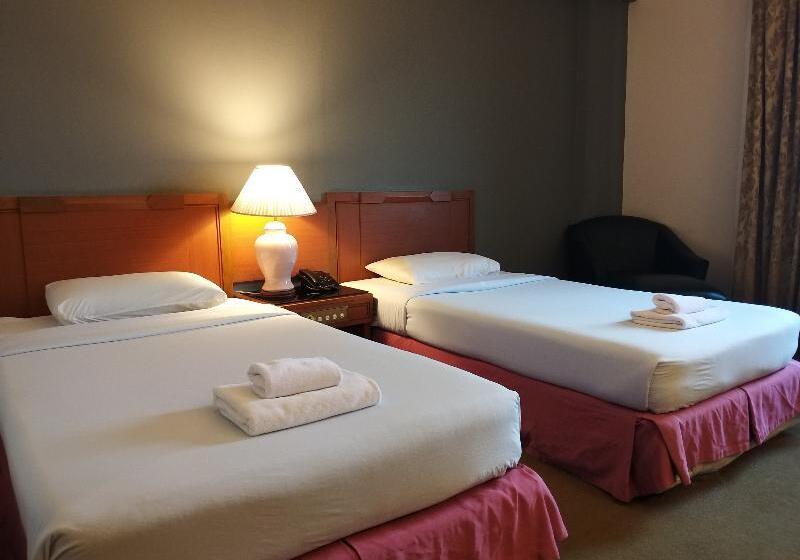 Номер Deluxe, Songphanburi