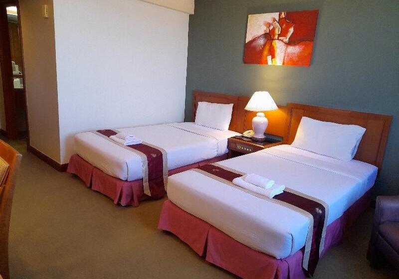 Номер Deluxe, Songphanburi