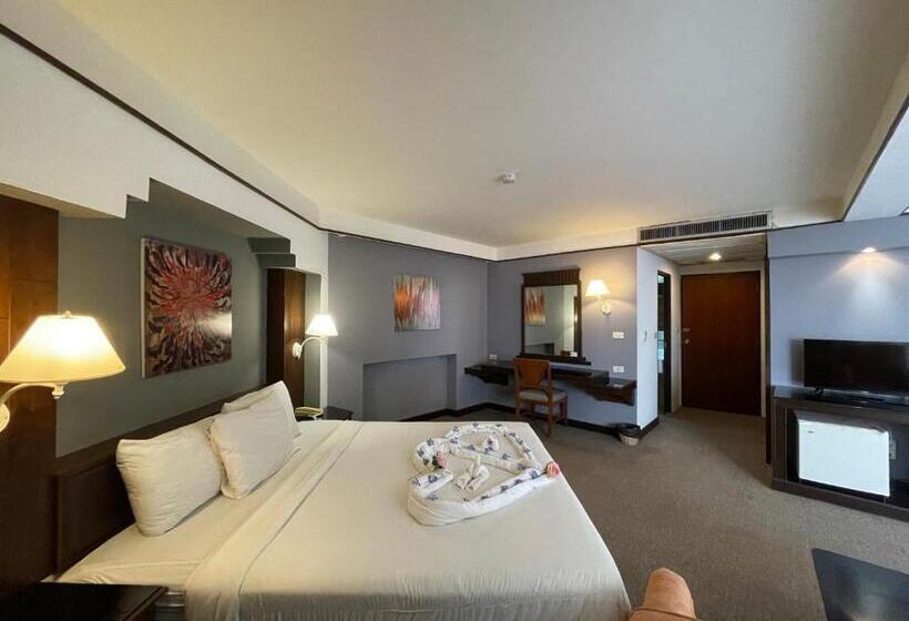 Семейный Номер, Songphanburi