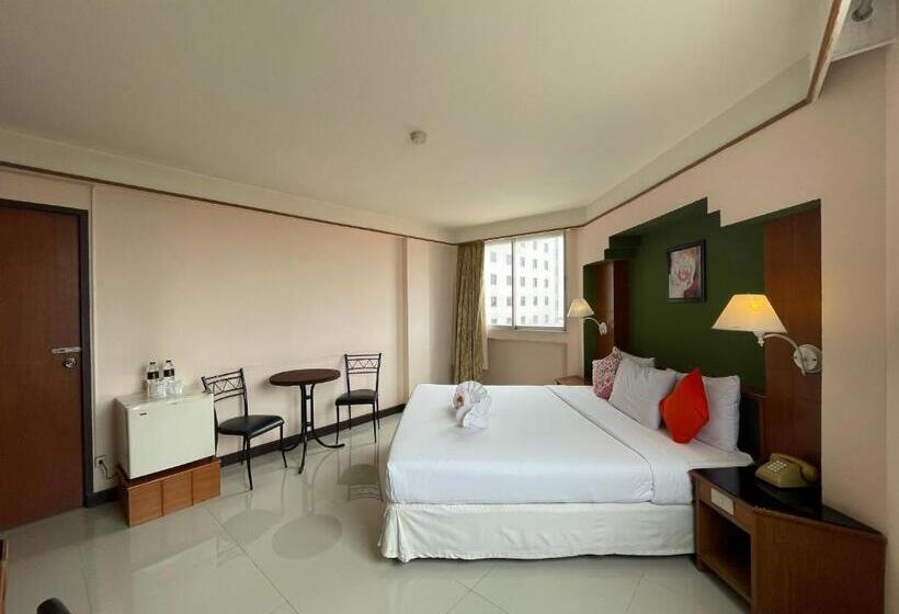 Номер Стандарт, Songphanburi