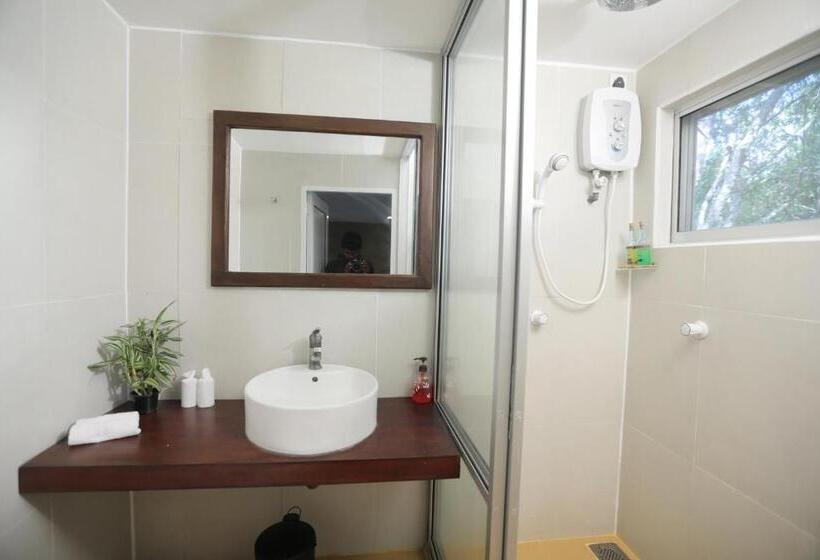 Номер Deluxe с Балконом, The Backwaters Lodge