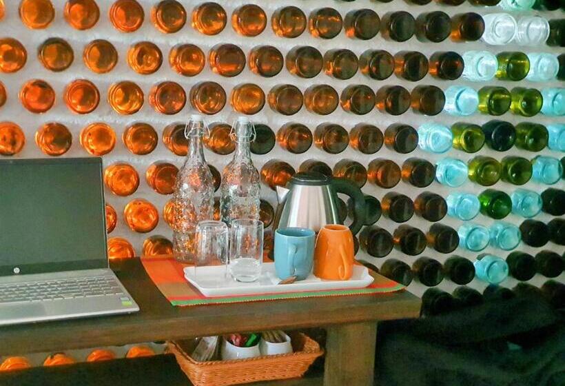 Трехместный Номер Deluxe, The Backwaters Lodge