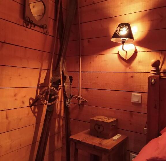 Номер Basic, La Chaussee D Olivet En Mayenne