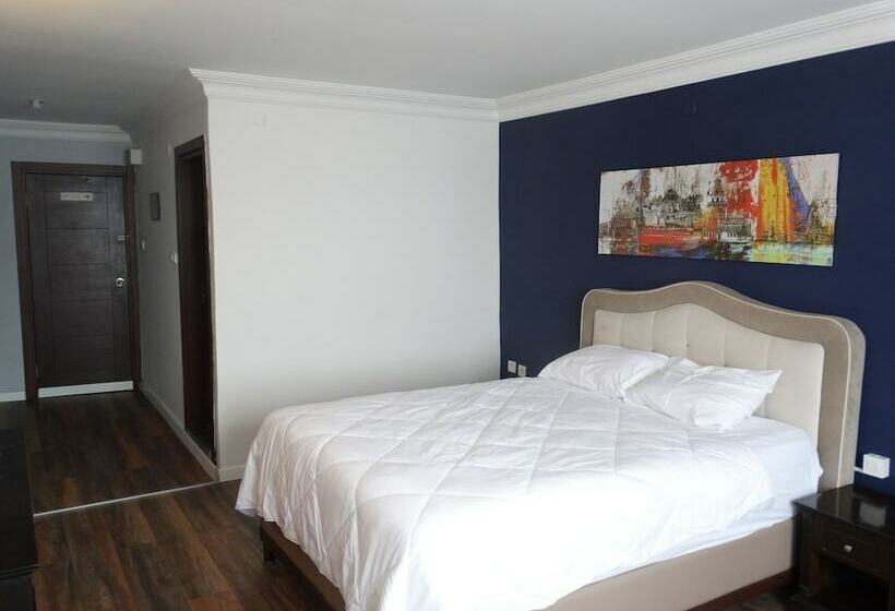 Triple Room Sea View, Yakamoz Otel