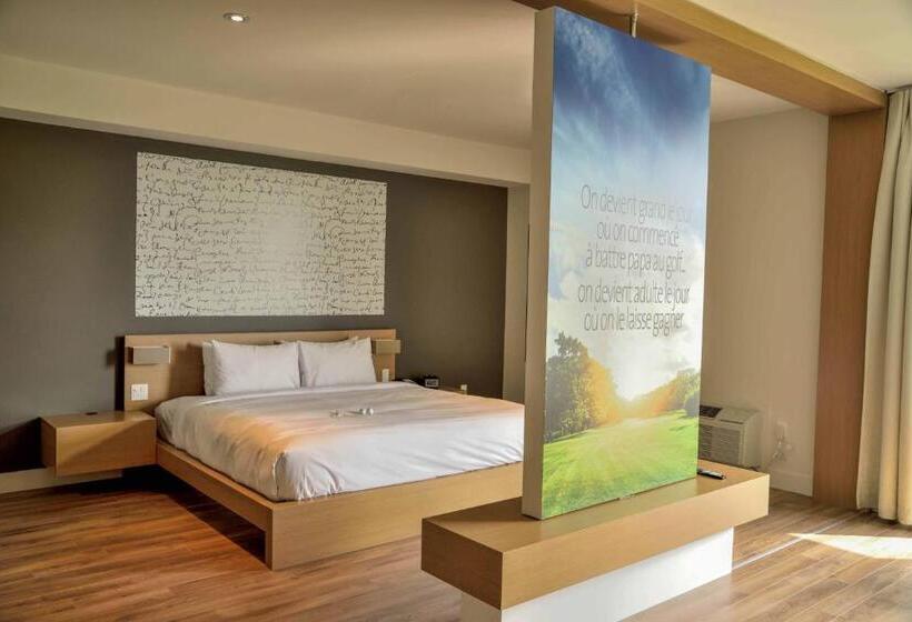 스위트 킹사이즈 침대, La Cache Du Golf