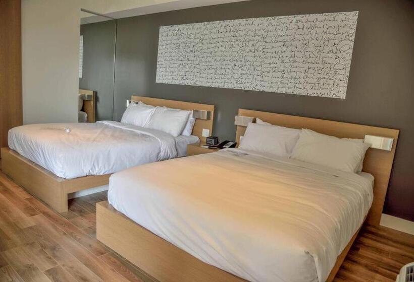 스탠다드 룸 퀸사이즈 침대, La Cache Du Golf