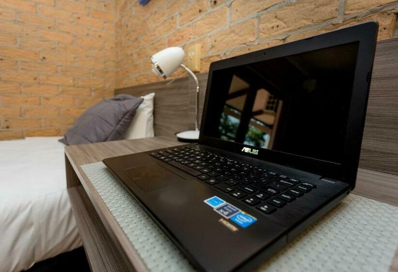 חדר אקונומי יחיד, Lookout Mountain Retreat