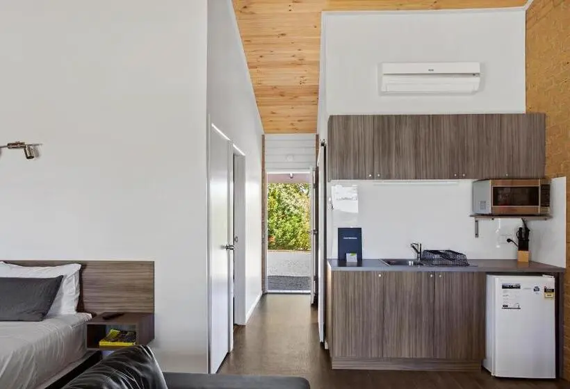 ファミリールーム, Lookout Mountain Retreat