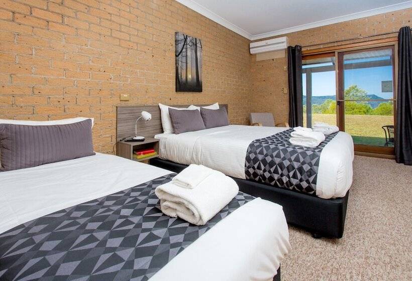 חדר סופריור לשלושה, Lookout Mountain Retreat