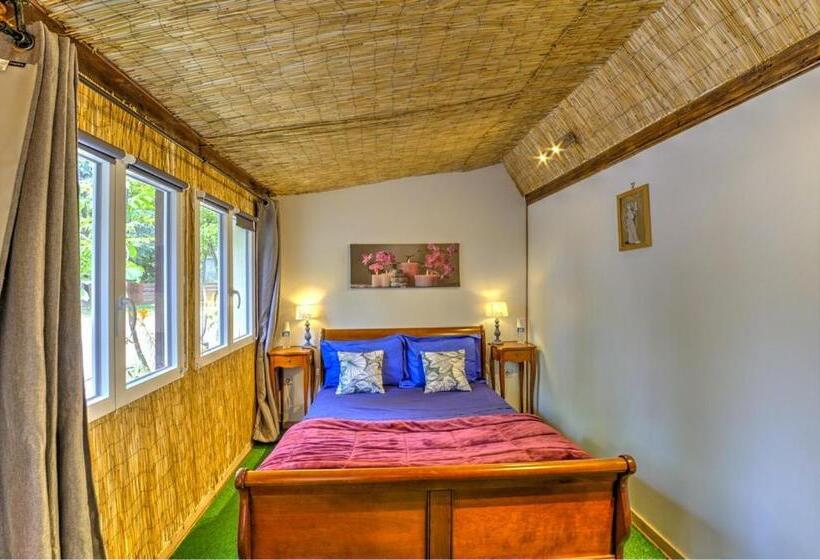 Номер Стандарт Вид на Сад, L'amarre Aux Anges