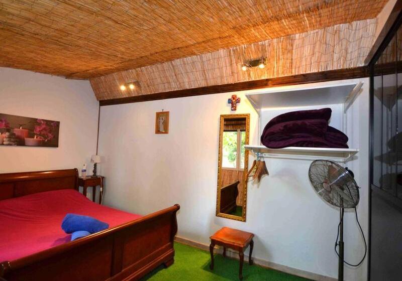 Номер Стандарт Вид на Сад, L'amarre Aux Anges