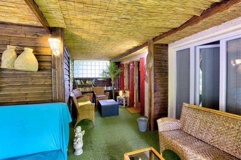 Дом 2 Спальни, L'amarre Aux Anges