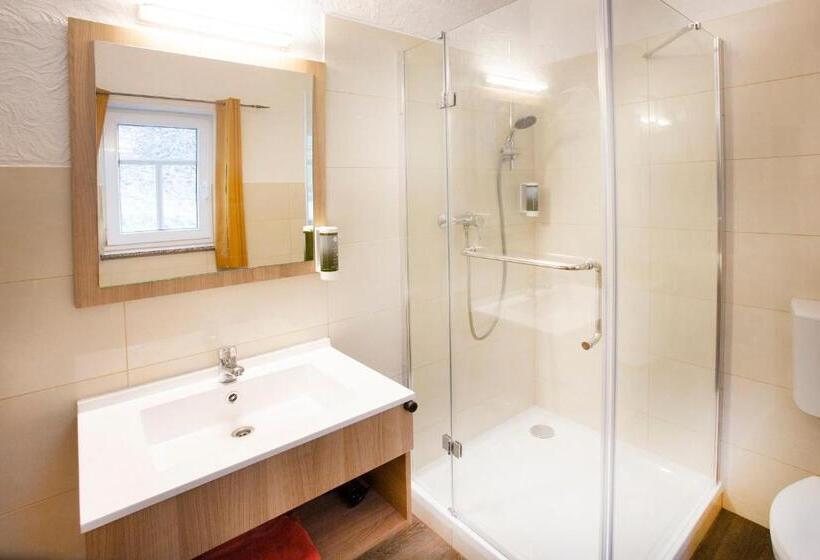 חדר קומפורט, Huttenmuhle Hillscheid