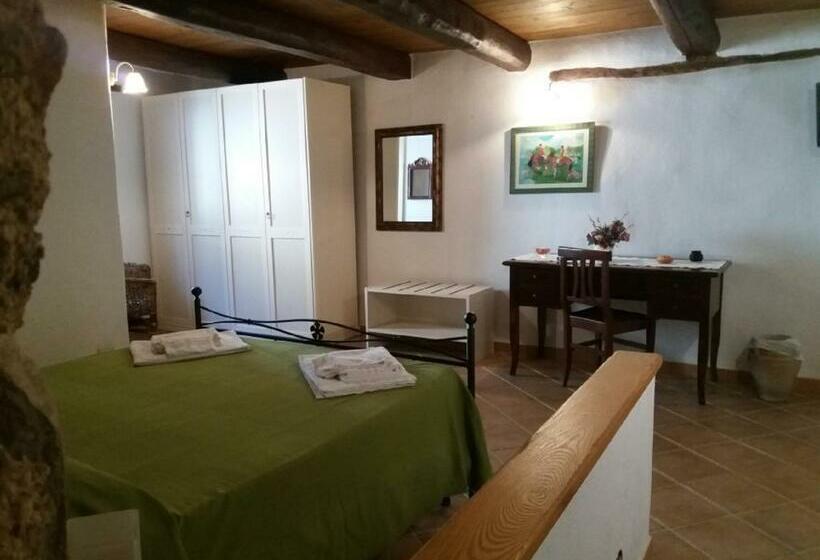 חדר דלוקס לארבעה, B&b Il Melograno