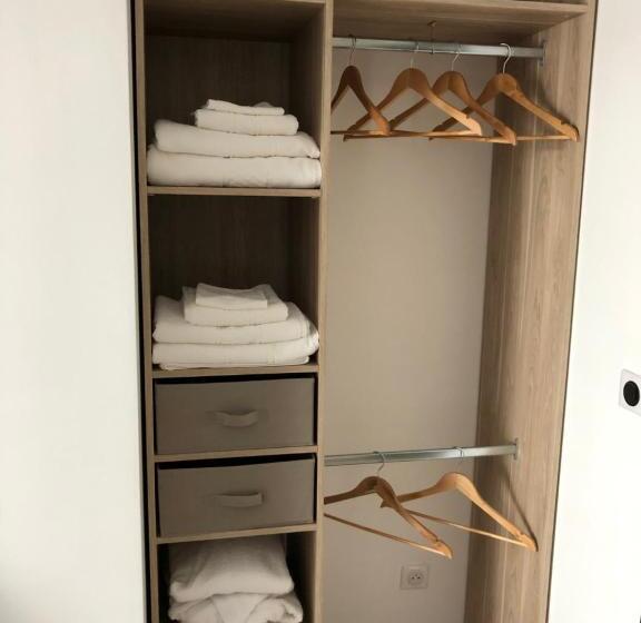 ベーシックルーム, Le Clos Du Moulin