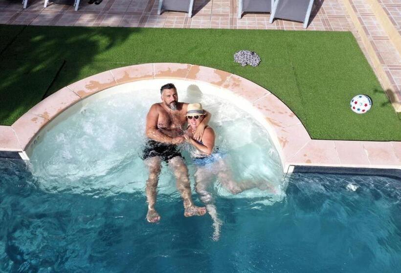 Четырехместный Номер Стандарт, Le Domaine De L'escadasse