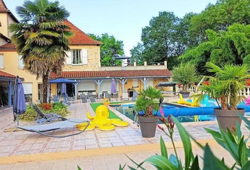 スタンダード４人部屋, Le Domaine De L'escadasse