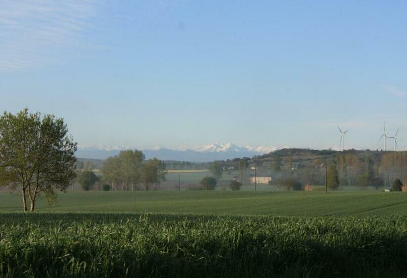 标准房带园景, L'oustal D'en Paris