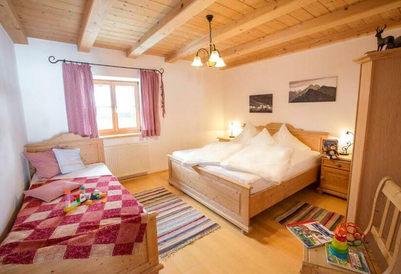 ２ベッドルームアパートメント, Bussjägerhof