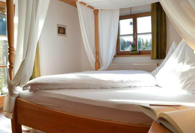 ２ベッドルームアパートメント, Bussjägerhof