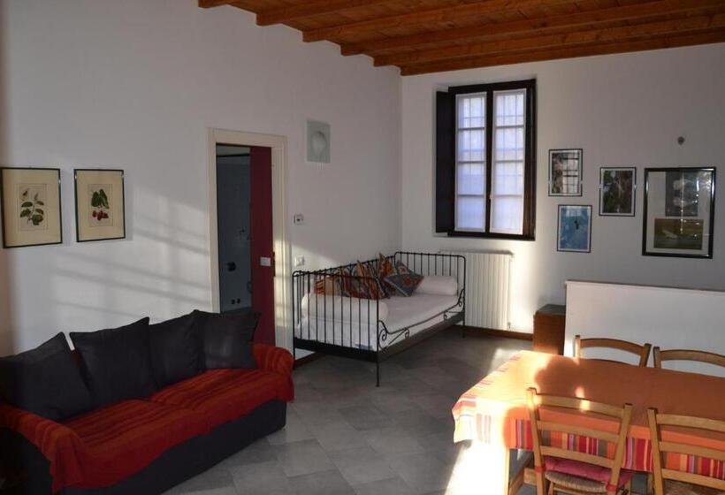 דירת חדר בקומת קרקע, Cascina Scanna