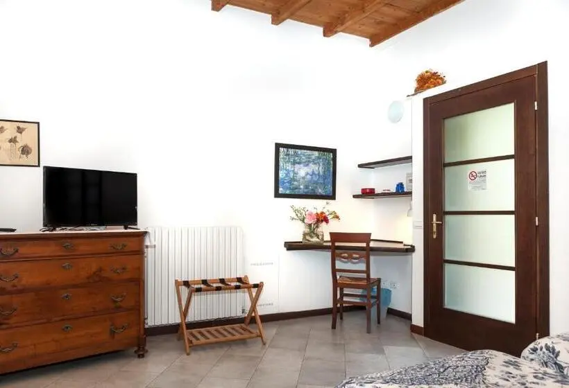 Standard-invahuone, Cascina Scanna