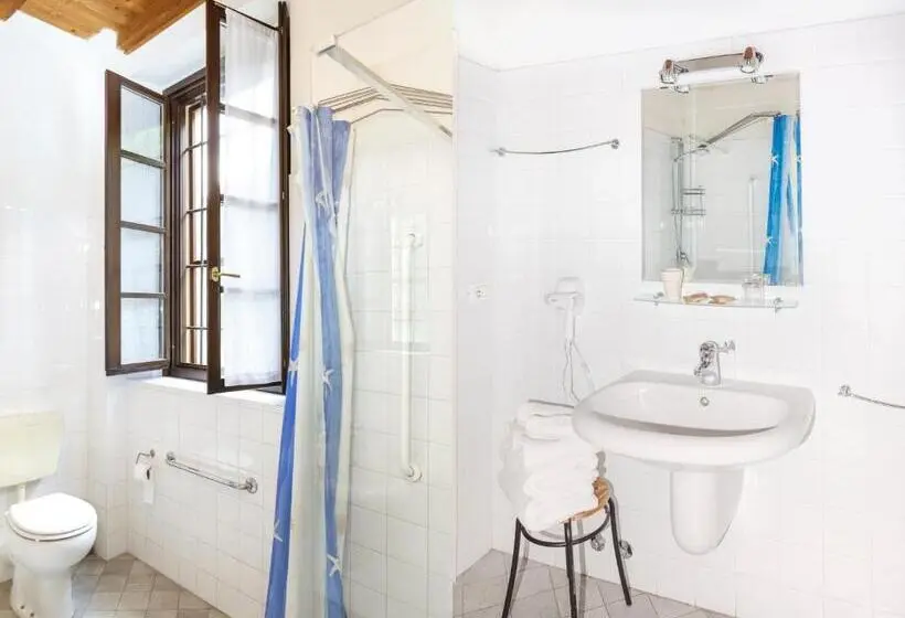Standard-invahuone, Cascina Scanna
