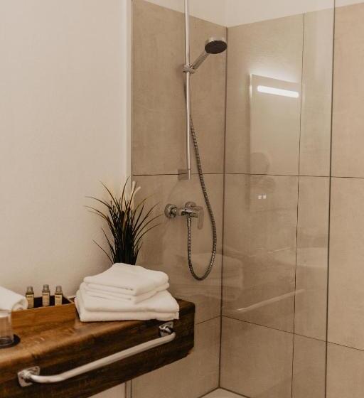 スタンダードルーム, Fahrhaus Kollmar