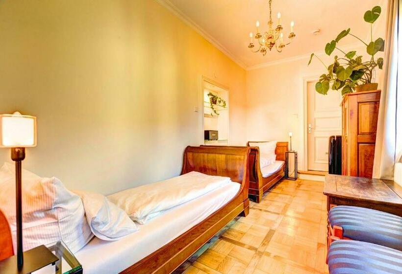 스위트, Villa Königsgarten