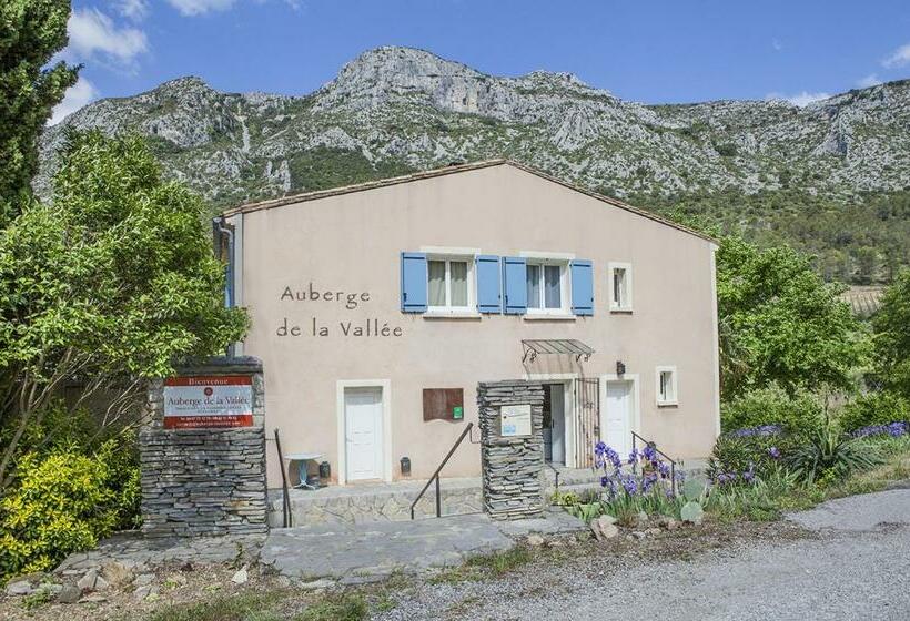 غرفة قياسية ثلاثية, Auberge De La Vallee