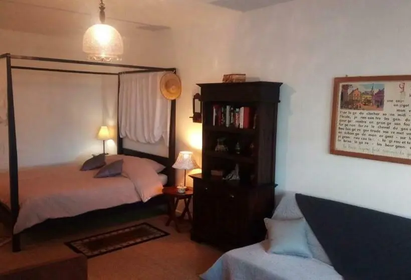 ガーデンビュースイート, Les 2 Granges Chambre D Hôtes