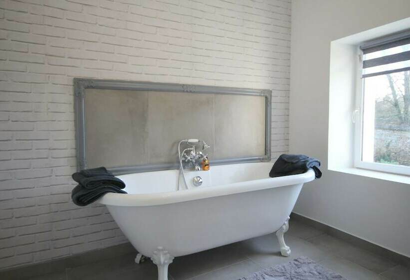 חדר סטנדרט נוף לבריכה, Le Clos De Chaussy