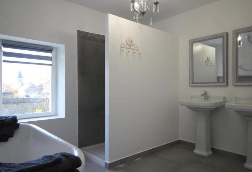 חדר סטנדרט נוף לבריכה, Le Clos De Chaussy