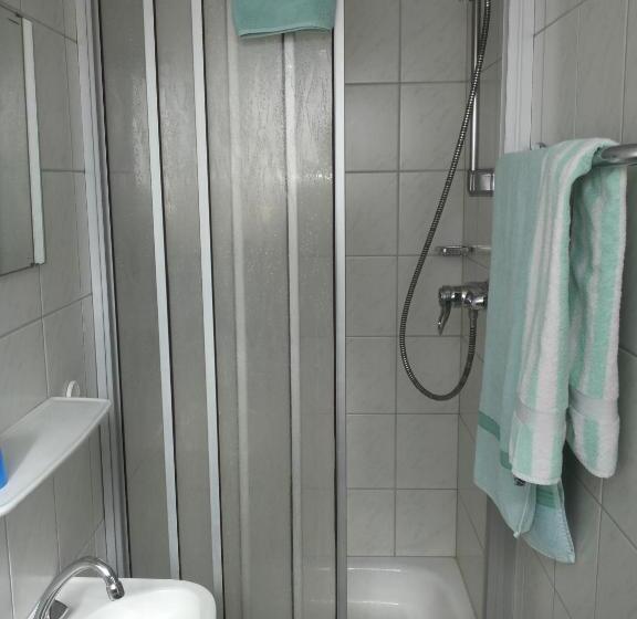 스탠다드 싱글 룸, Pension Loffler