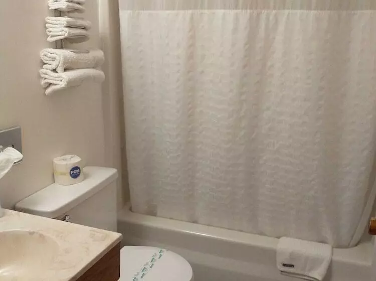 2ダブルベッドのスタンダードルーム, Sauk River Inn & Suites, A Travelodge By Wyndham