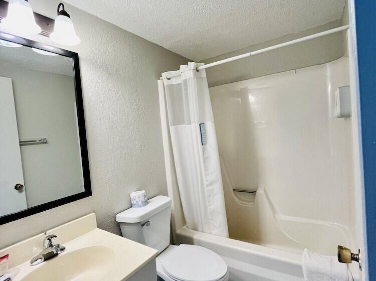 غرفه قياسيه سريرين مزدوجين, Sauk River Inn & Suites, A Travelodge By Wyndham