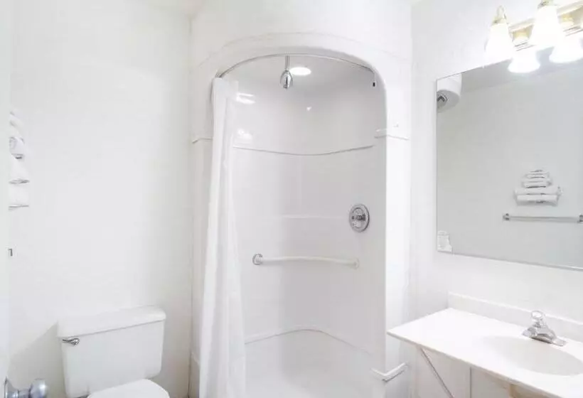 キングサイズベッドのスタンダードルーム, Budgetlodge