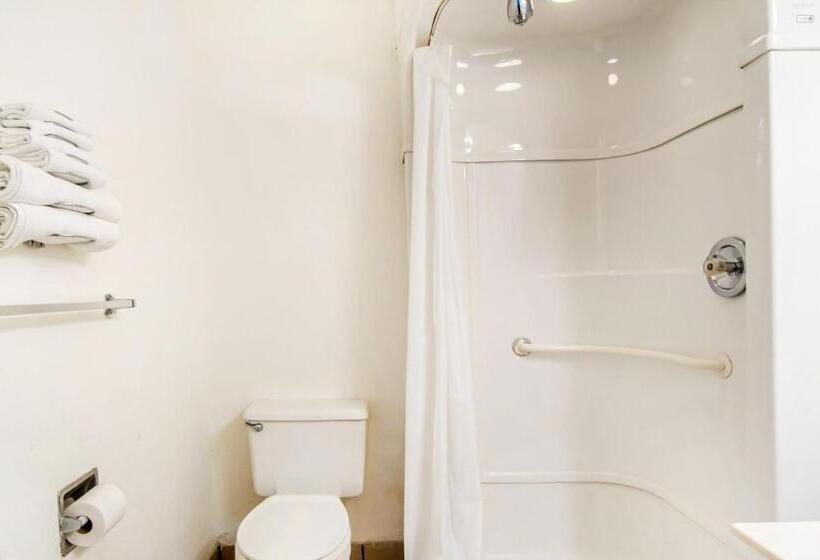 스탠다드 룸 킹사이즈 침대, Budgetlodge