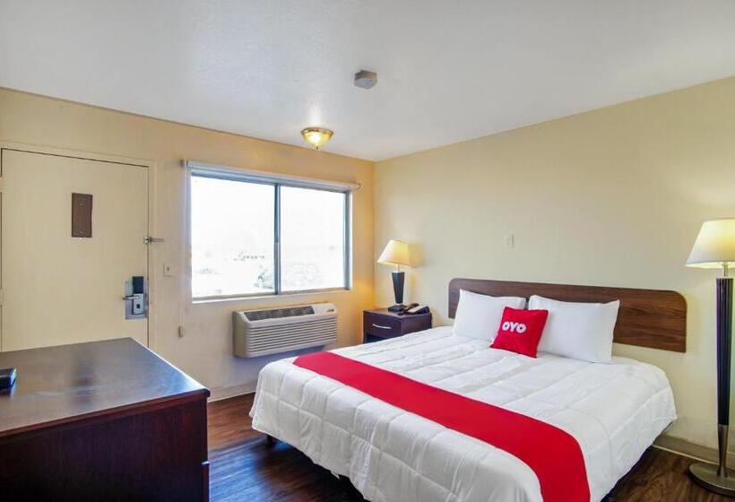 스탠다드 룸 킹사이즈 침대, Budgetlodge