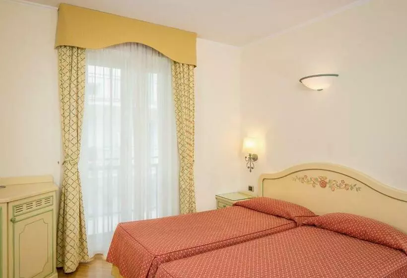 اتاق استاندارد, Grande Albergo
