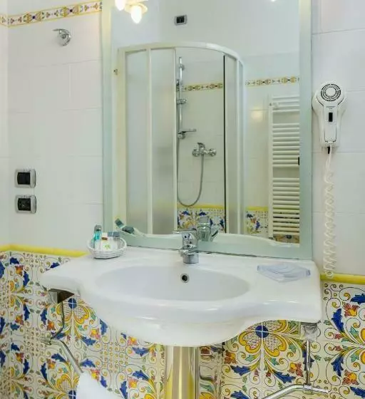 سوییت جونیور, Grande Albergo