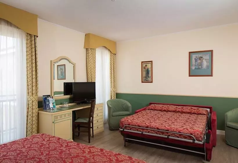اتاق خانوادگی, Grande Albergo