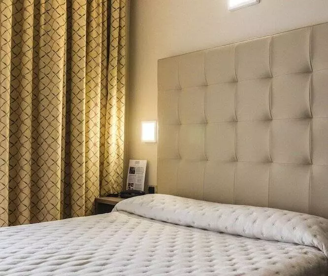 اتاق استاندارد یک نفره, Grande Albergo