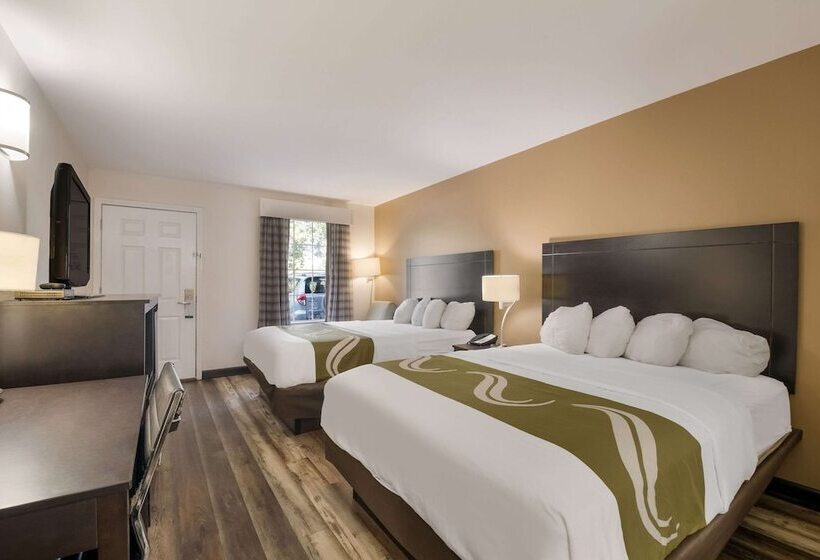 带2个双人床的标准工作室, Quality Inn Decherd / Winchester