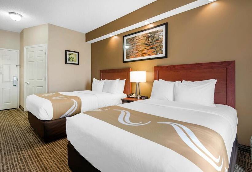 带2个双人床的标准工作室, Quality Inn Palm Bay  Melbourne I95