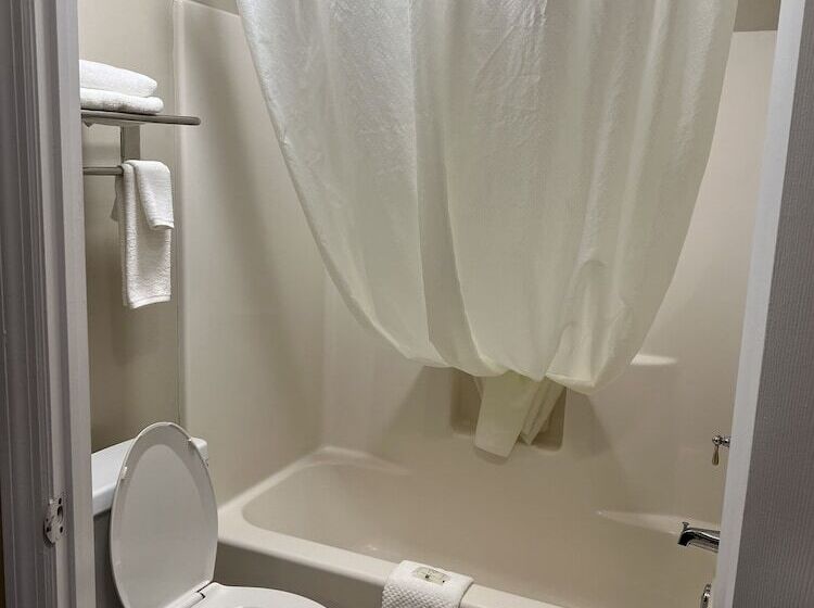 غرفه قياسيه سريرين مزدوجين, Quality Inn Palm Bay  Melbourne I95