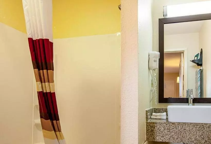 身障者適用スーペリアールーム, Red Roof Inn Scottsburg