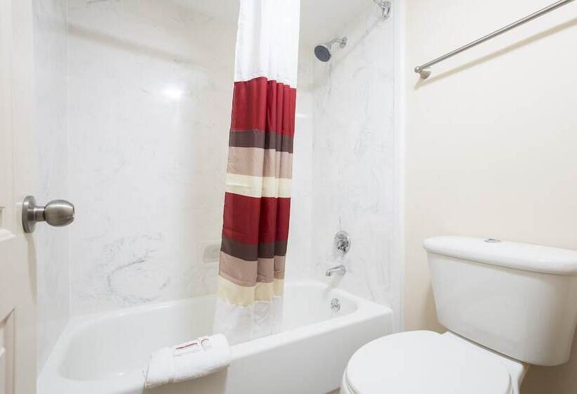 غرفة ديلوكس, Red Roof Inn Plus+ Birmingham East – Irondale/airport