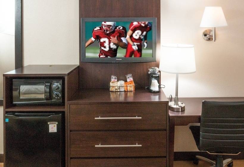 غرفة بريميوم, Red Roof Inn Plus+ Birmingham East – Irondale/airport