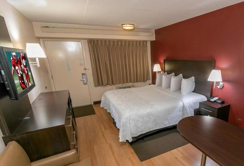 장애인용 디럭스룸, Red Roof Inn Plus+ Birmingham East – Irondale/airport